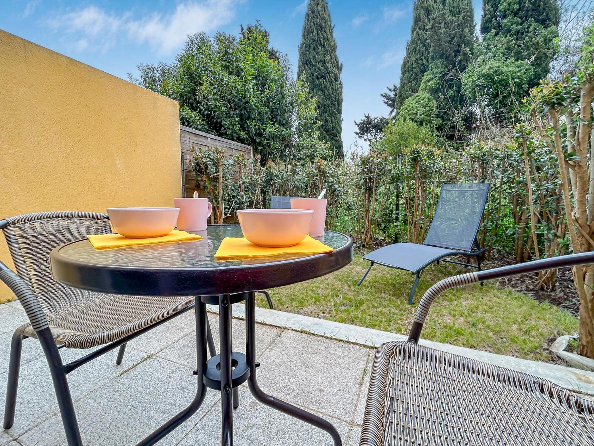 Vivez Lunel-Clim-Wifi Fibre-Parking Prive-Patio T2 Lunel  Esterno foto